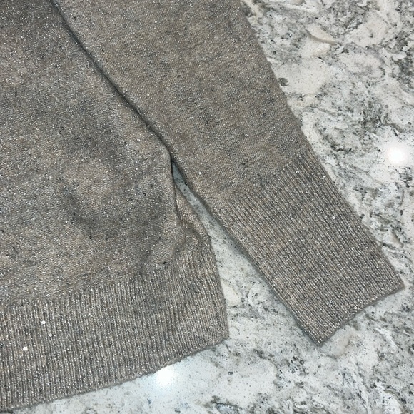 Turtleneck Sweater Size Small NWT - Picture 4 of 7